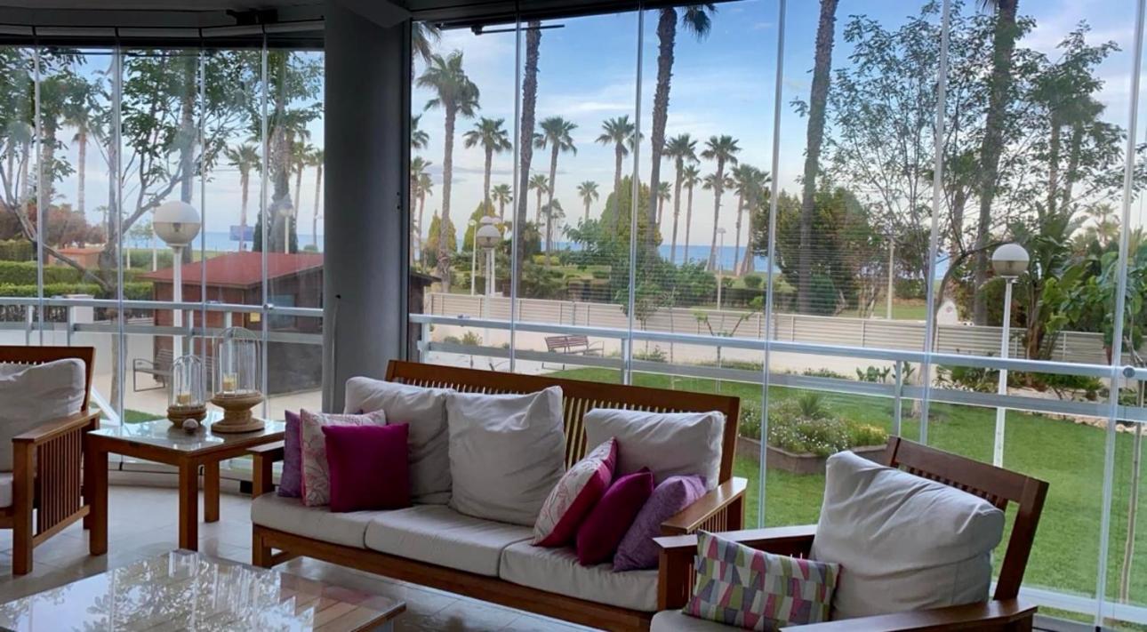Apartamento Con Espectacular Terraza Frente Al Mar Oropesa del Mar Bagian luar foto